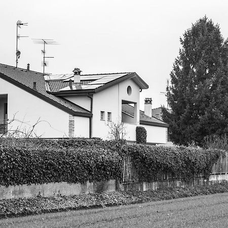 Casa Rosa Apartment Luisago Exterior photo
